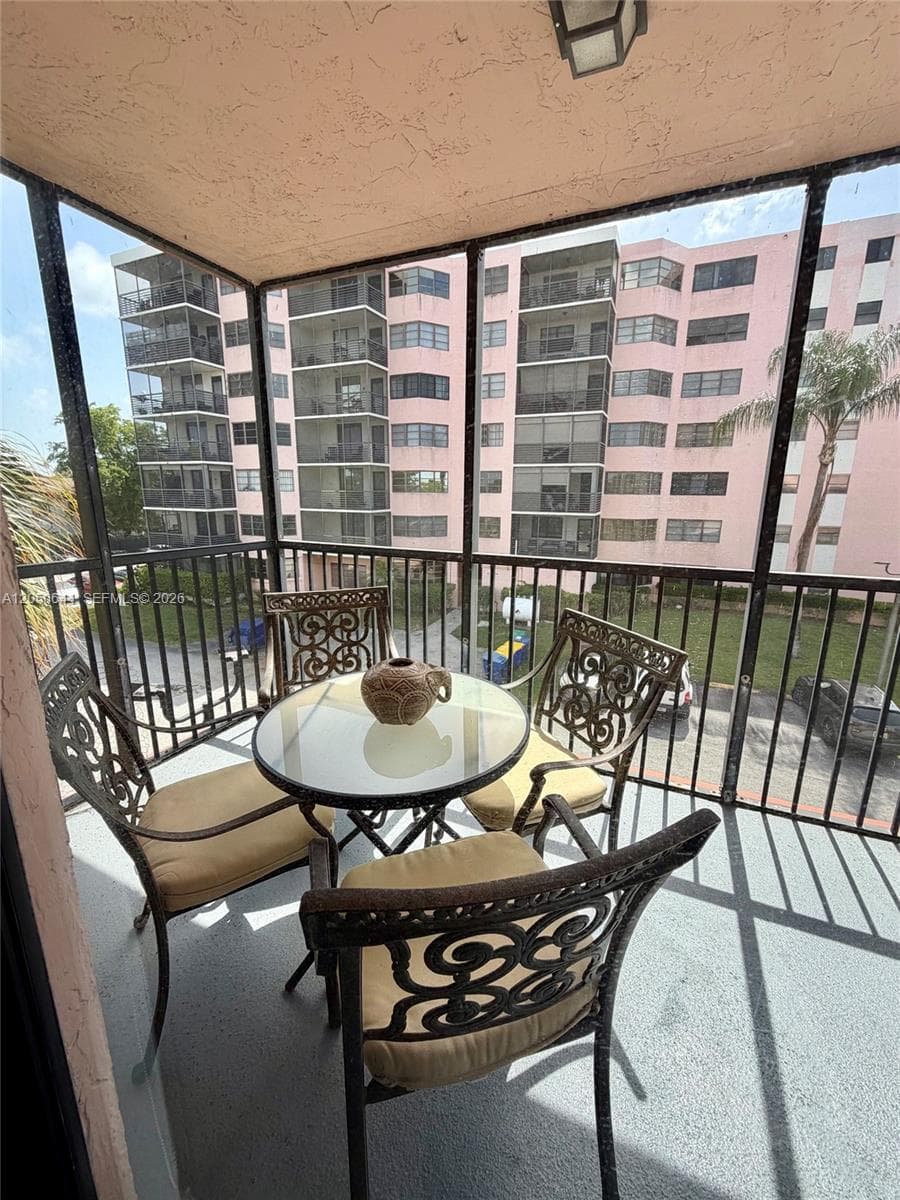 Lakeview of the Californi · #302-5 in Miami - Photo 23