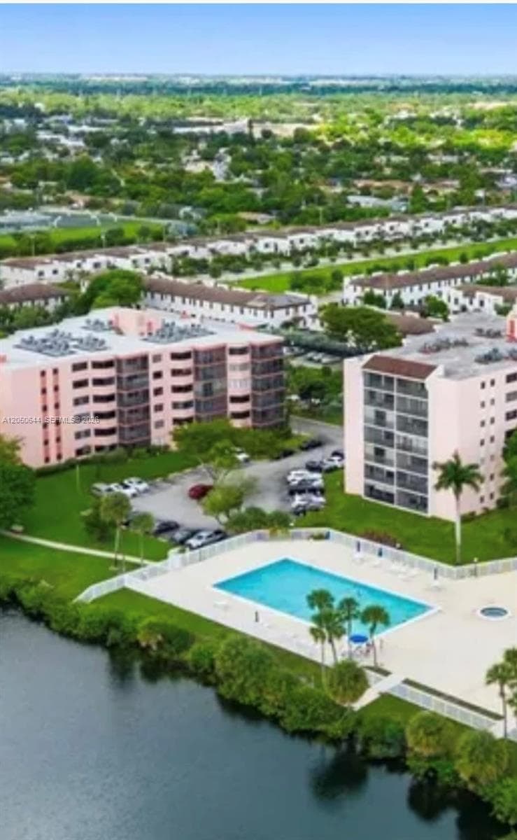 Lakeview of the Californi · #302-5 in Miami - Photo 48