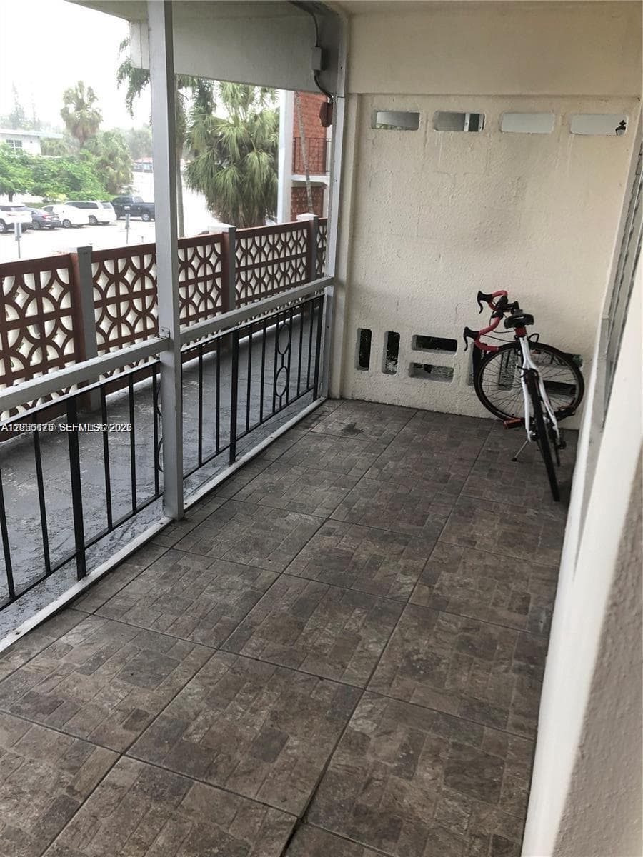 FLOTRIDIAN ARMS · #317 in North Miami Beach - Photo 10