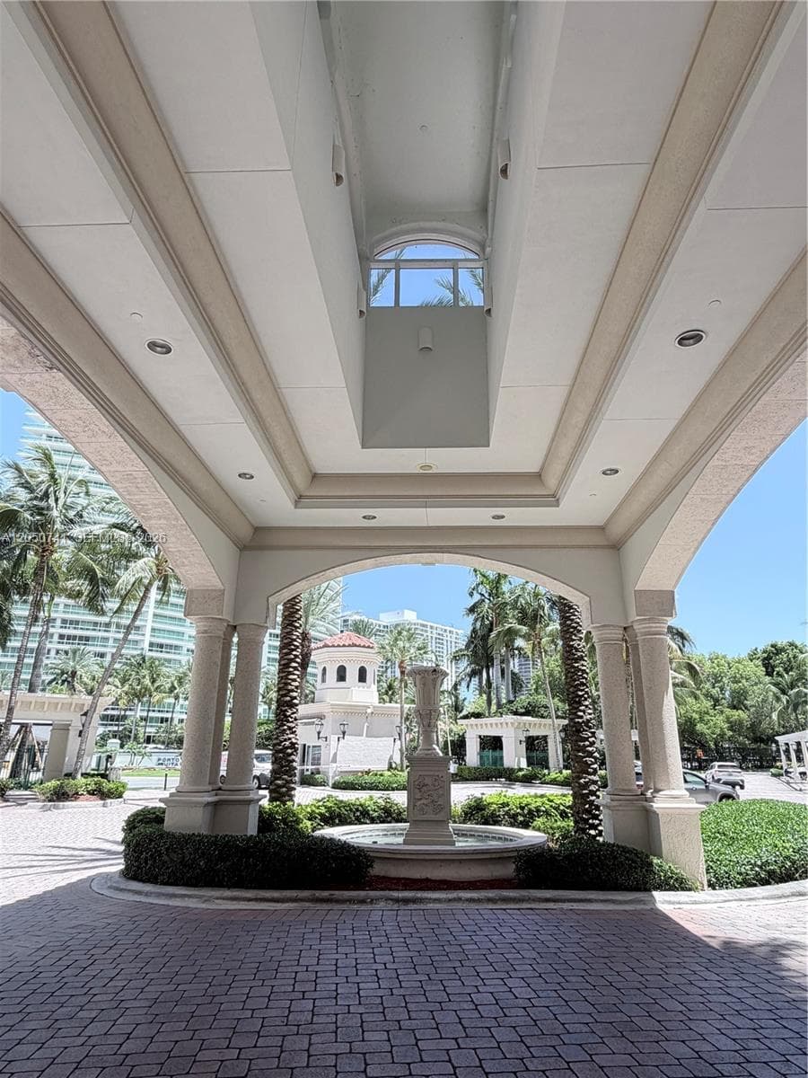 TURNBERRY VILLAGE · #405 in Aventura - Photo 17