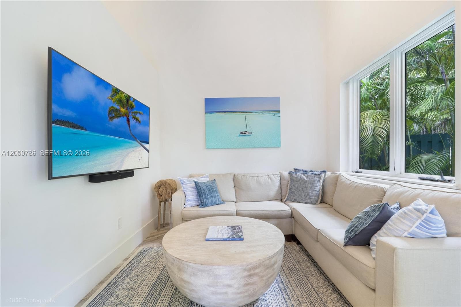2449 S Bayshore Dr photo 4
