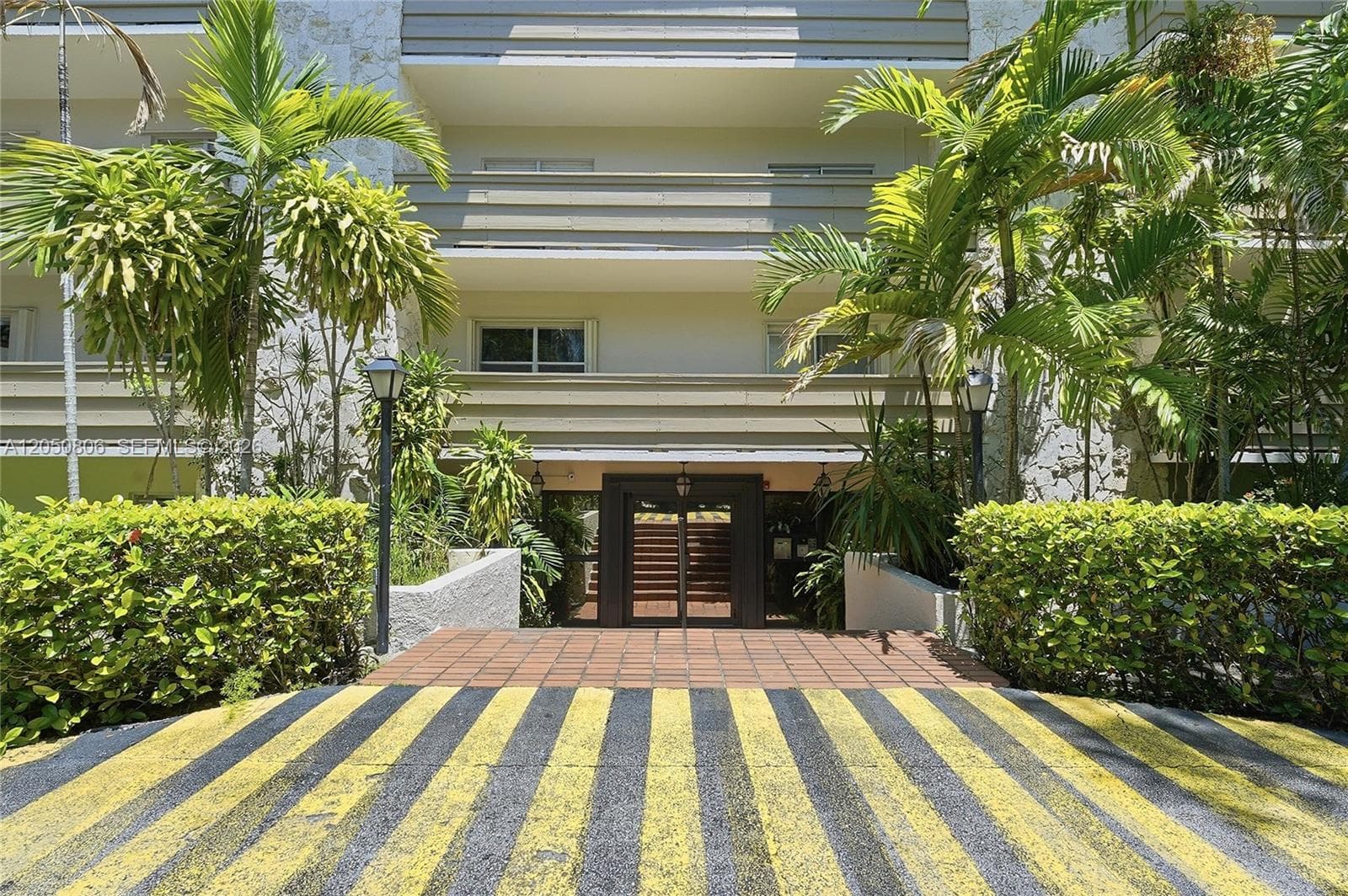 VILLA CAPRI CONDO · #403 in Coral Gables - Photo 24
