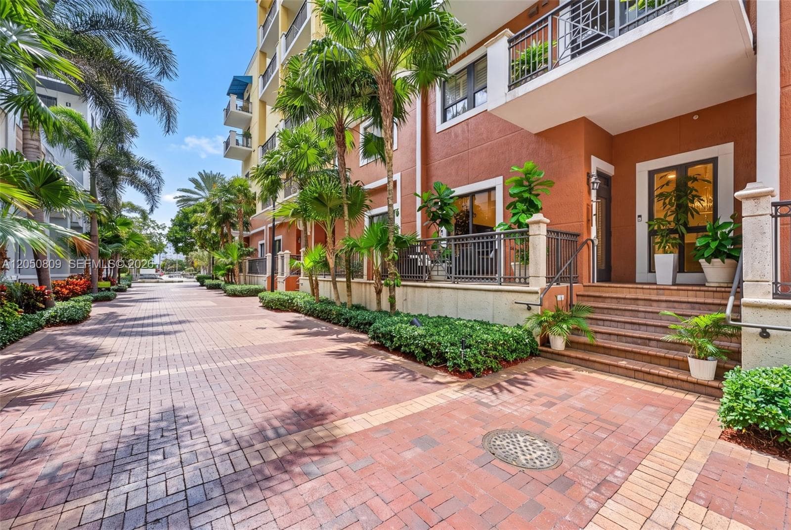 COLONNADE AT DADELAND SE in Miami - Photo 6