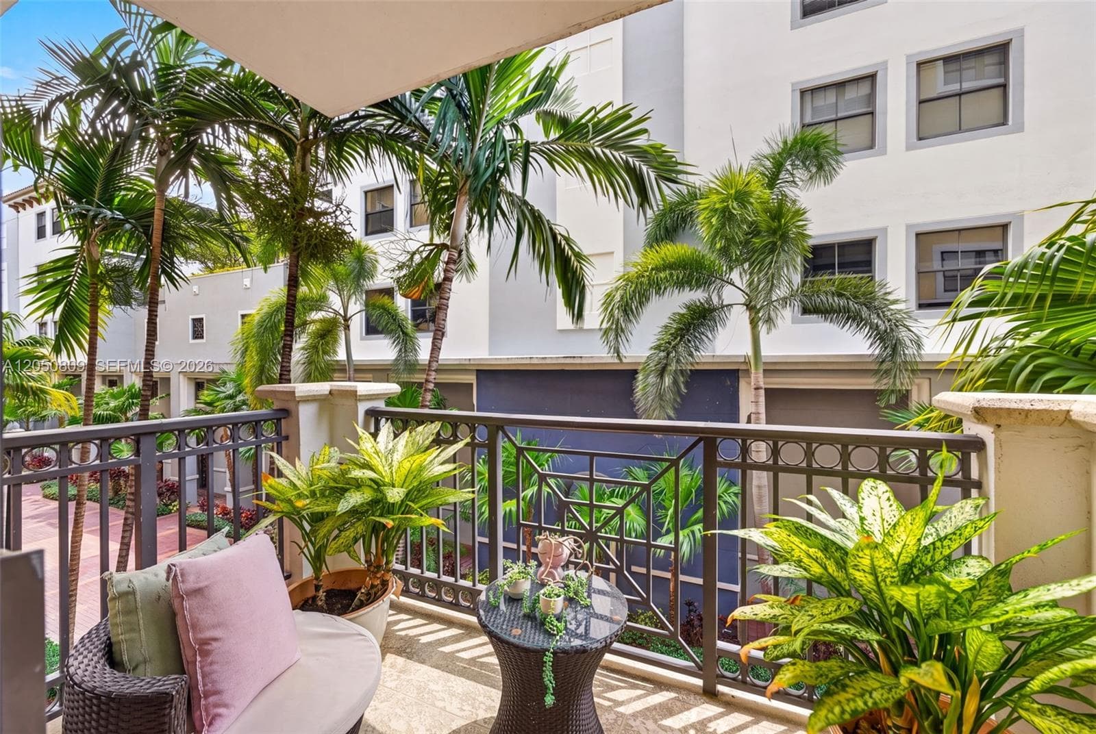 COLONNADE AT DADELAND SE in Miami - Photo 33