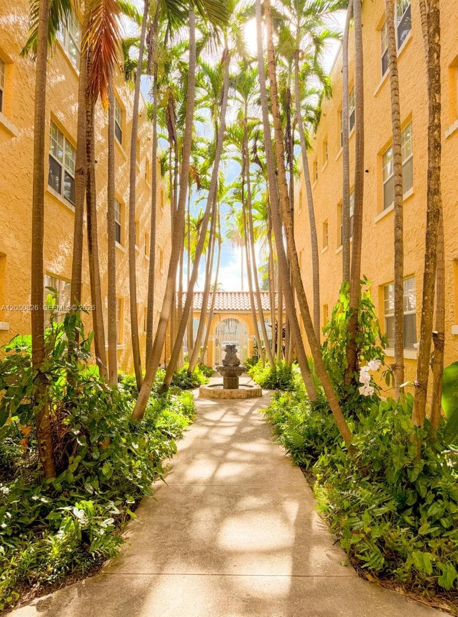 THE ROOSEVELT CONDO · #117 in Miami Beach - Photo 1