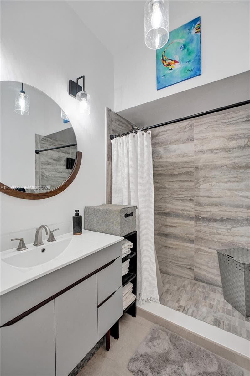 2404 NE 135th St #2404 photo 46