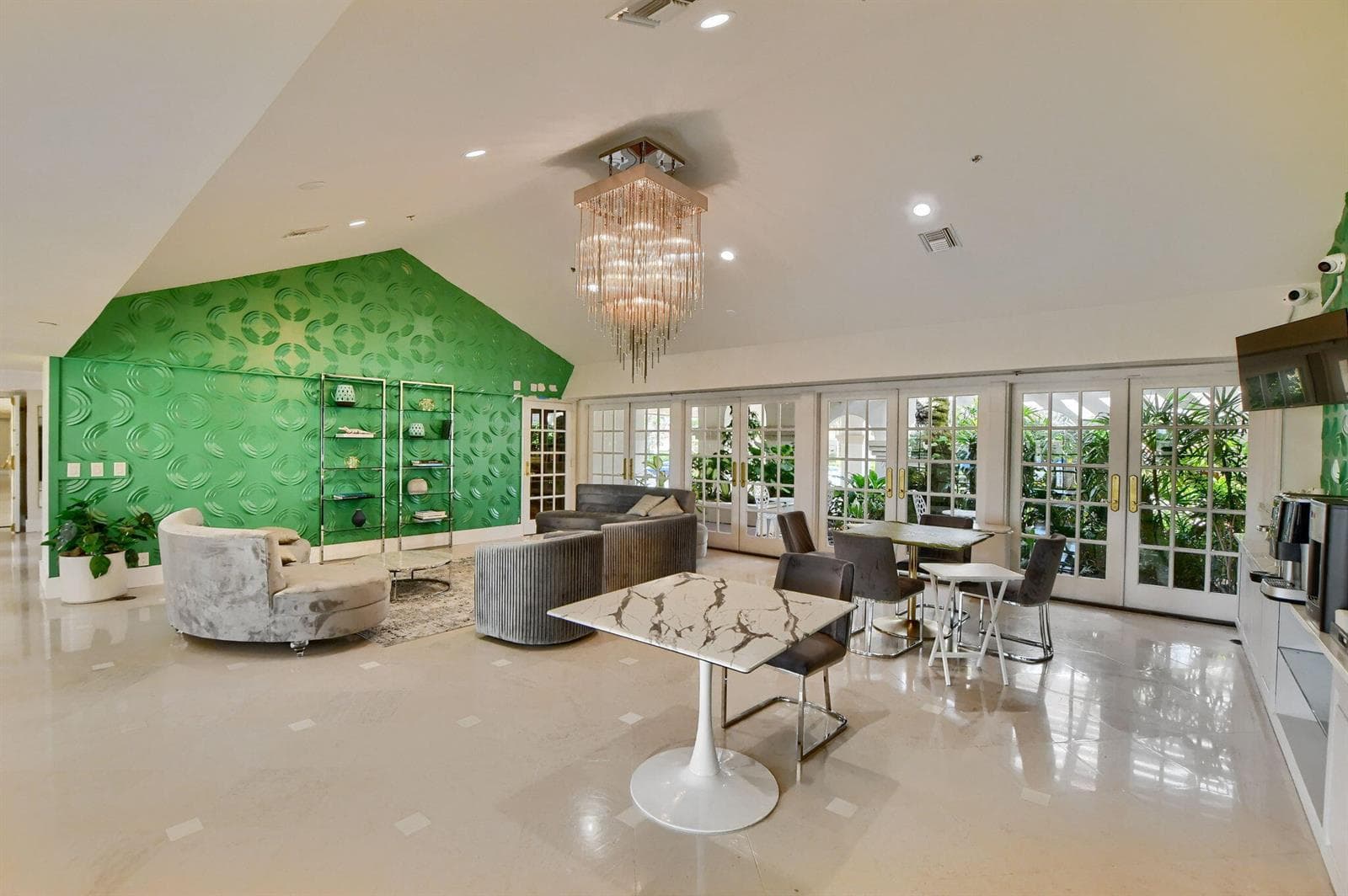 65-web-or-mls-006_ebf_2795-hdr(5)