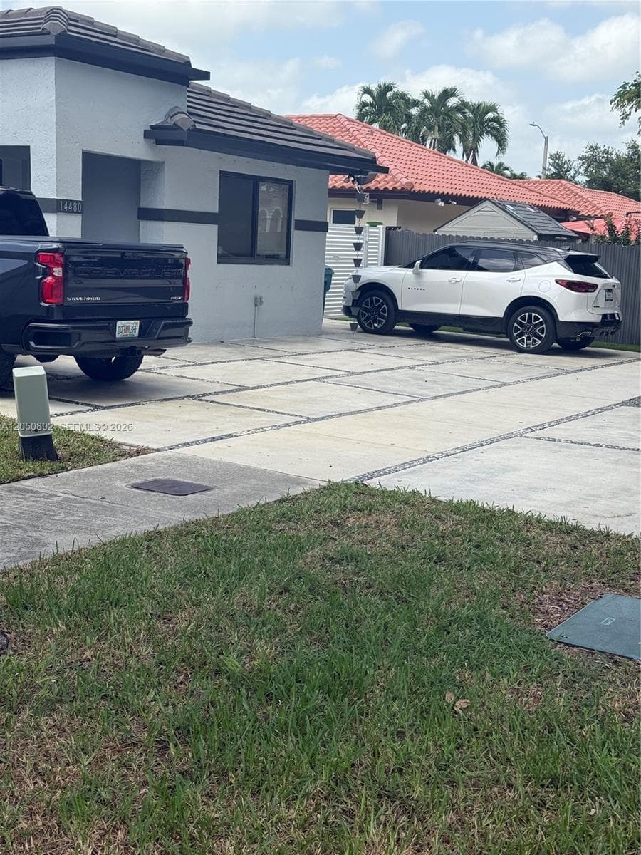 14480 SW 112th St photo 1