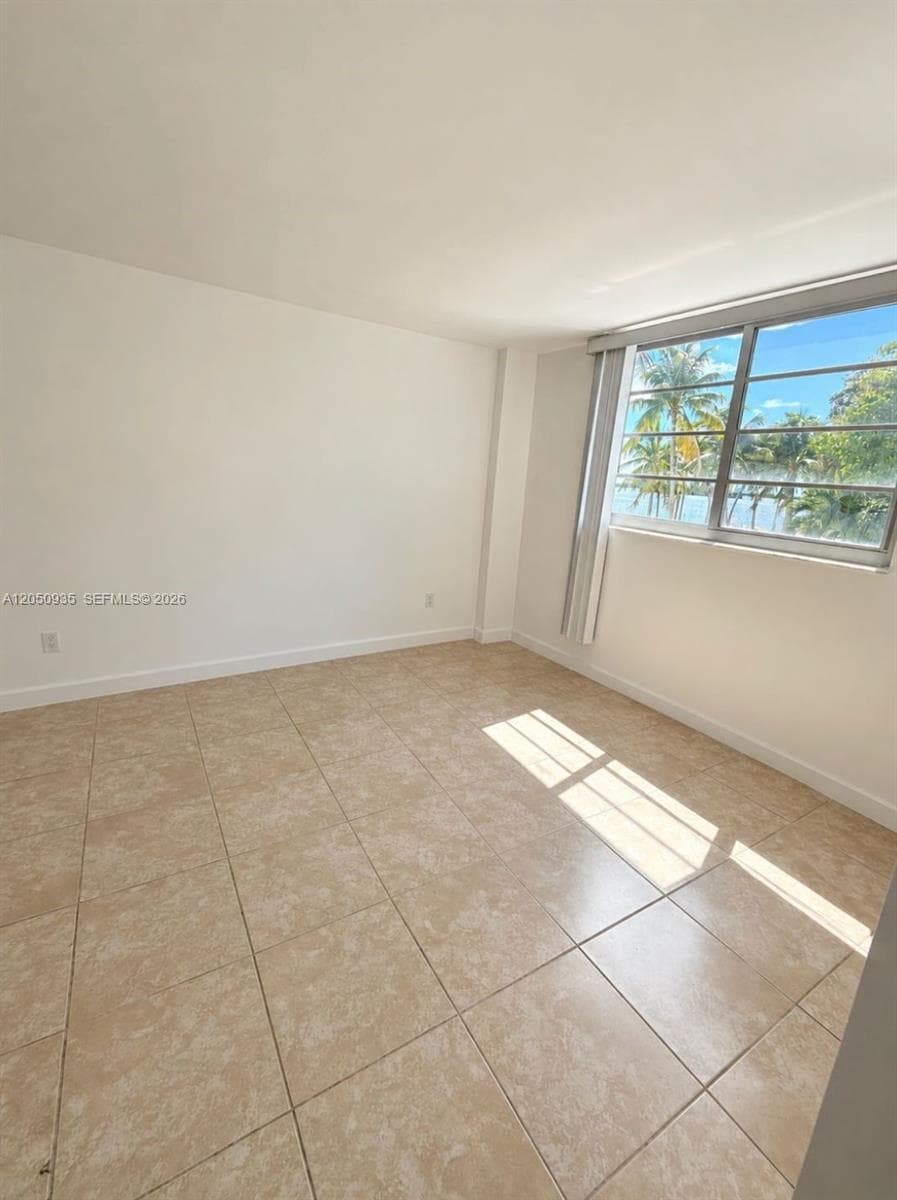 Nirvana · #B207 in Miami - Photo 27