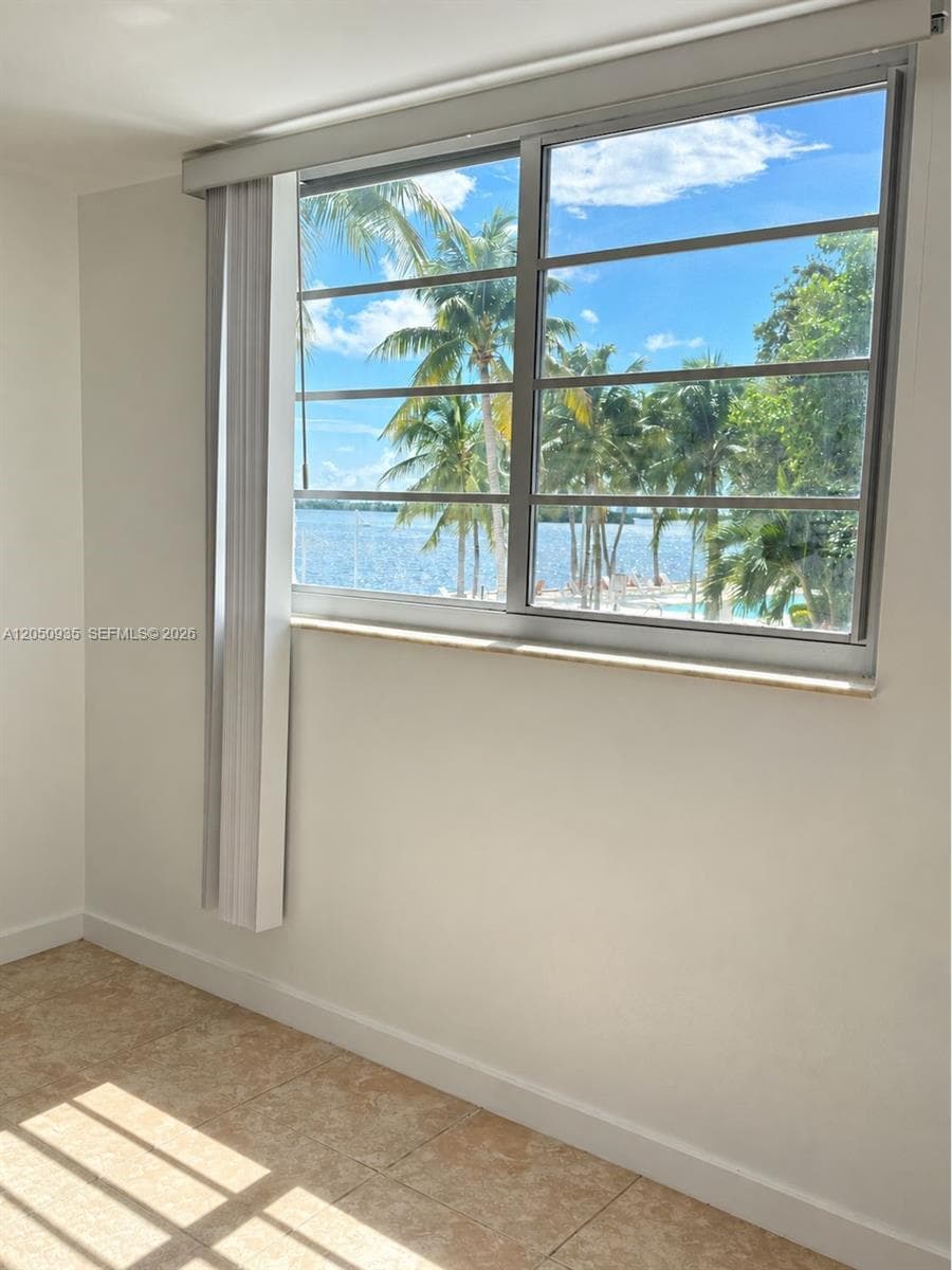 Nirvana · #B207 in Miami - Photo 28