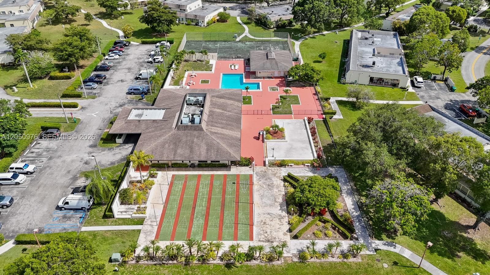 GREEN HILLS PARK WEST · #V3944 in Miami - Photo 3