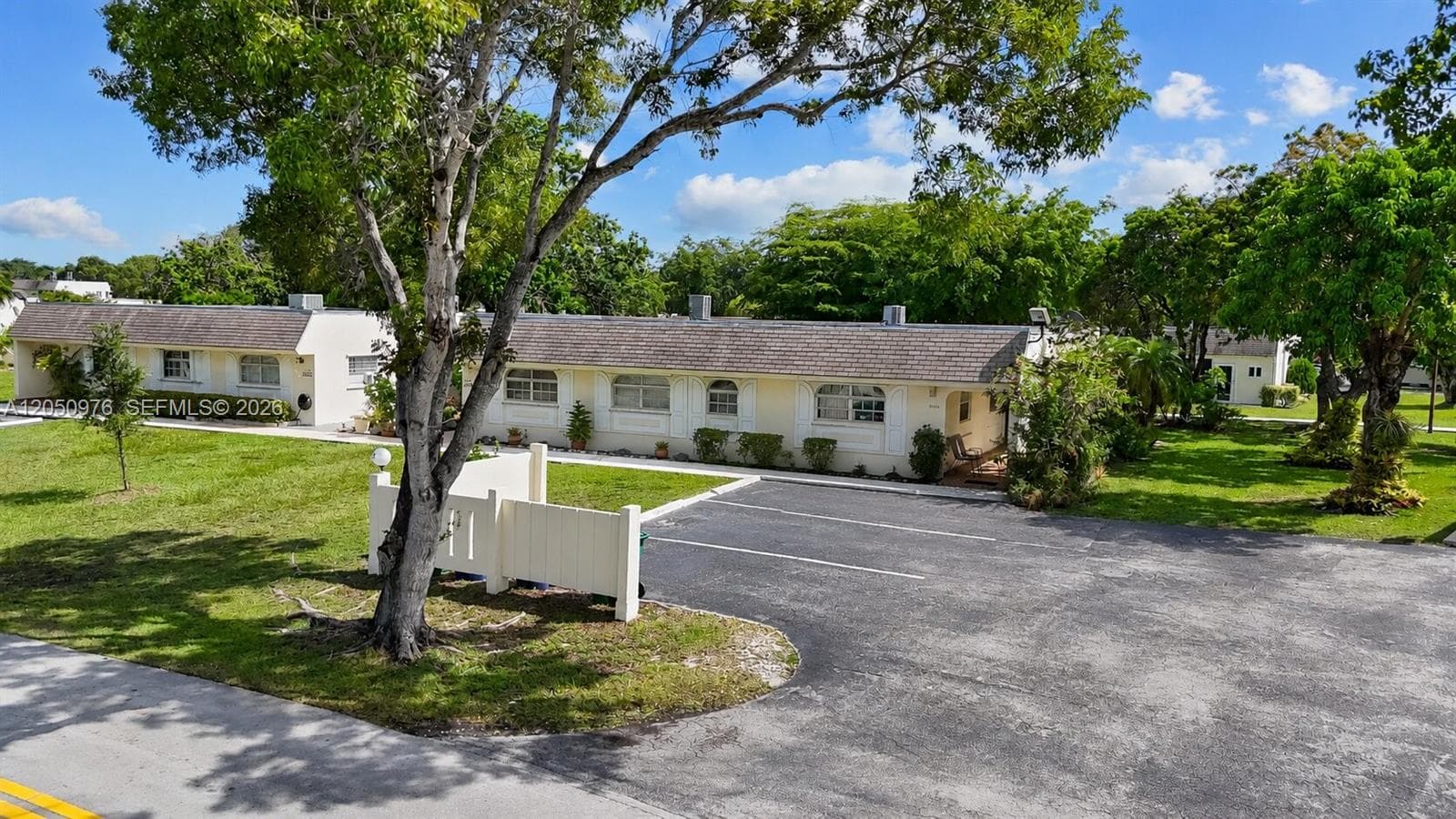 GREEN HILLS PARK WEST · #V3944 in Miami - Photo 34
