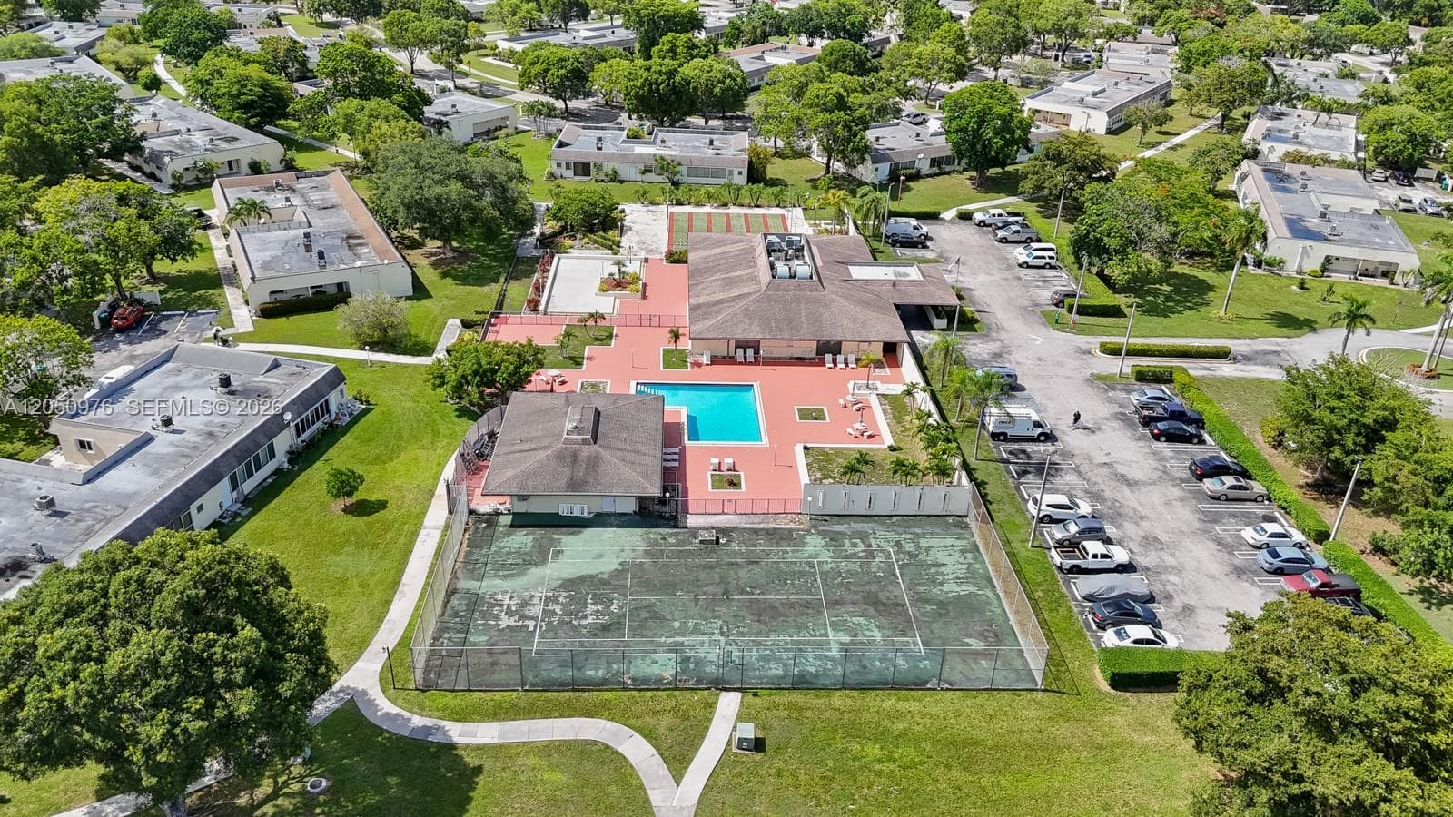GREEN HILLS PARK WEST · #V3944 in Miami - Photo 38