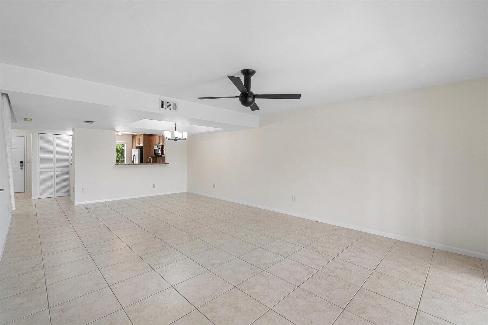 013-210CaptainsWalk-711-DelrayBeach-FL-3