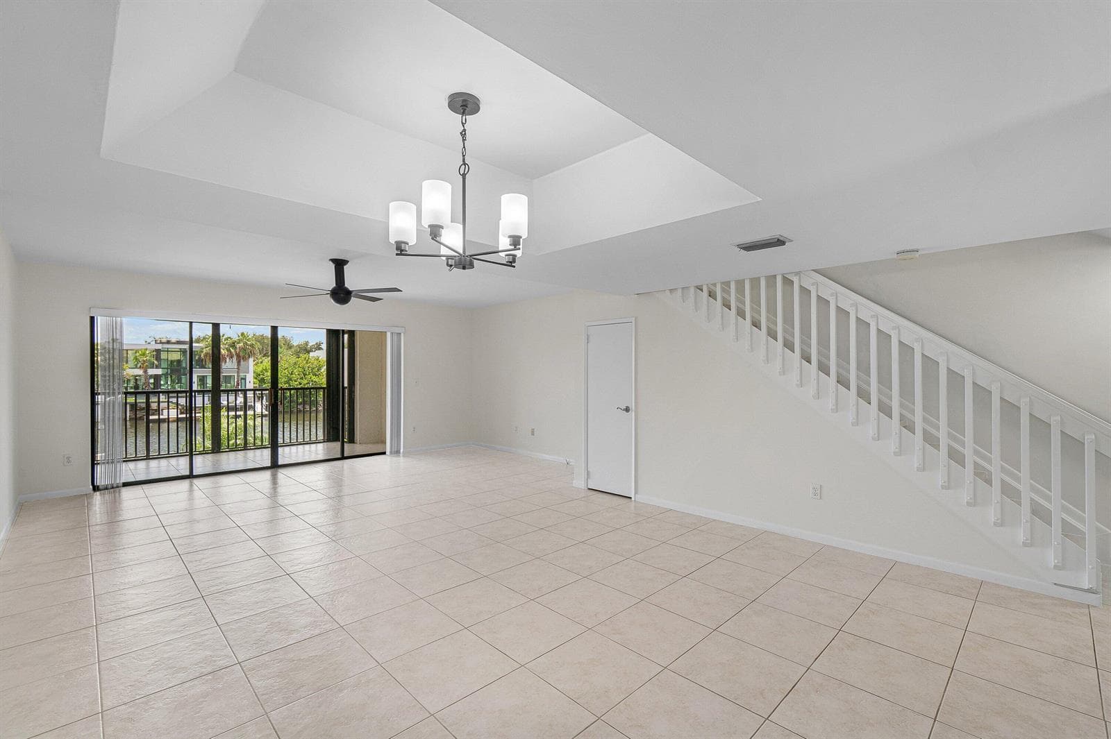 011-210CaptainsWalk-711-DelrayBeach-FL-3