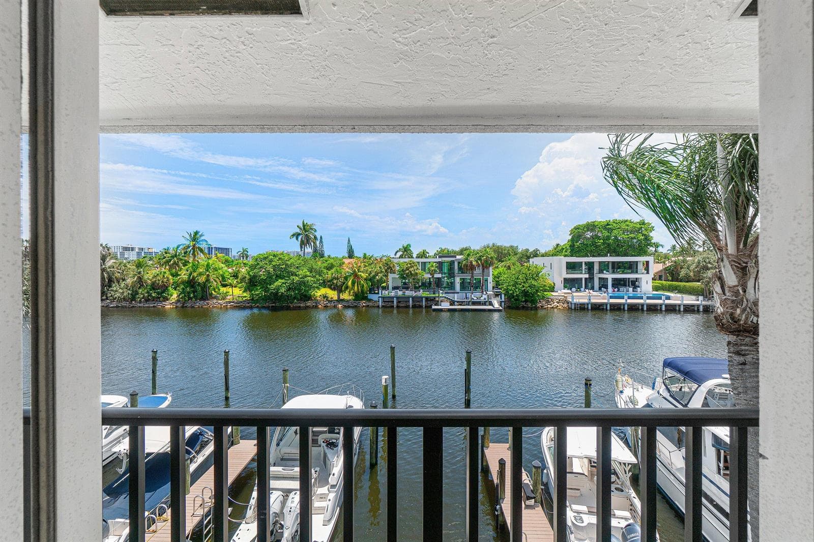 031-210CaptainsWalk-711-DelrayBeach-FL-3