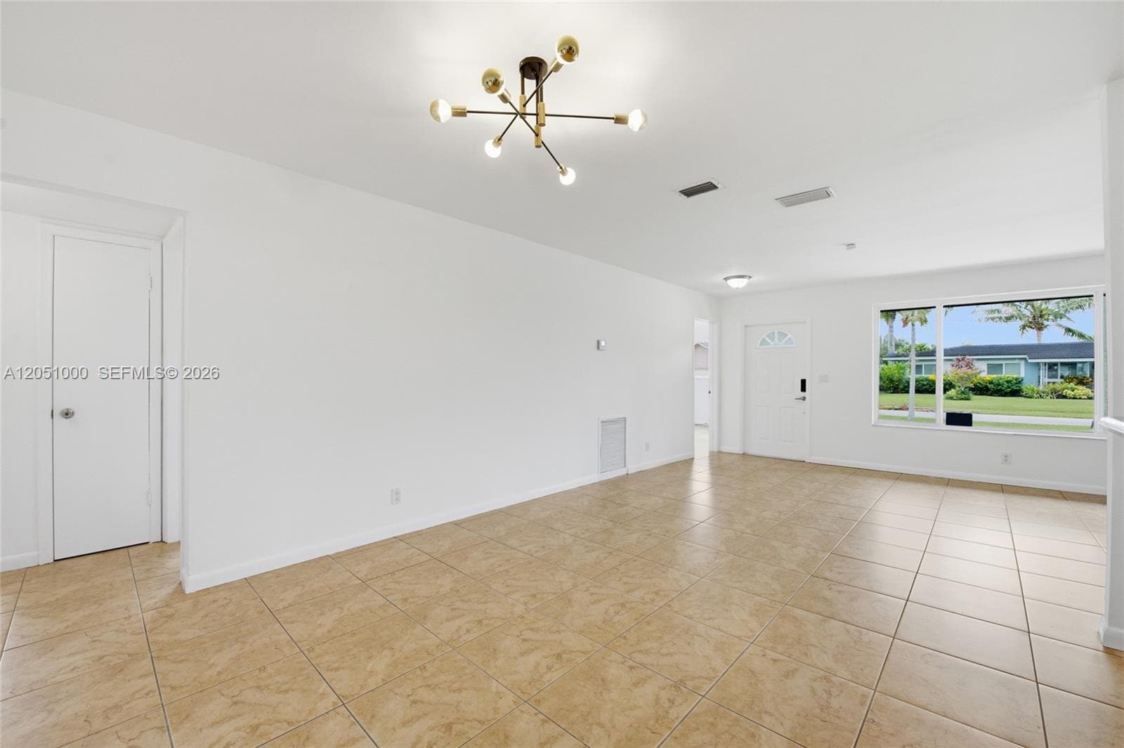 2901 Cleveland St photo 9