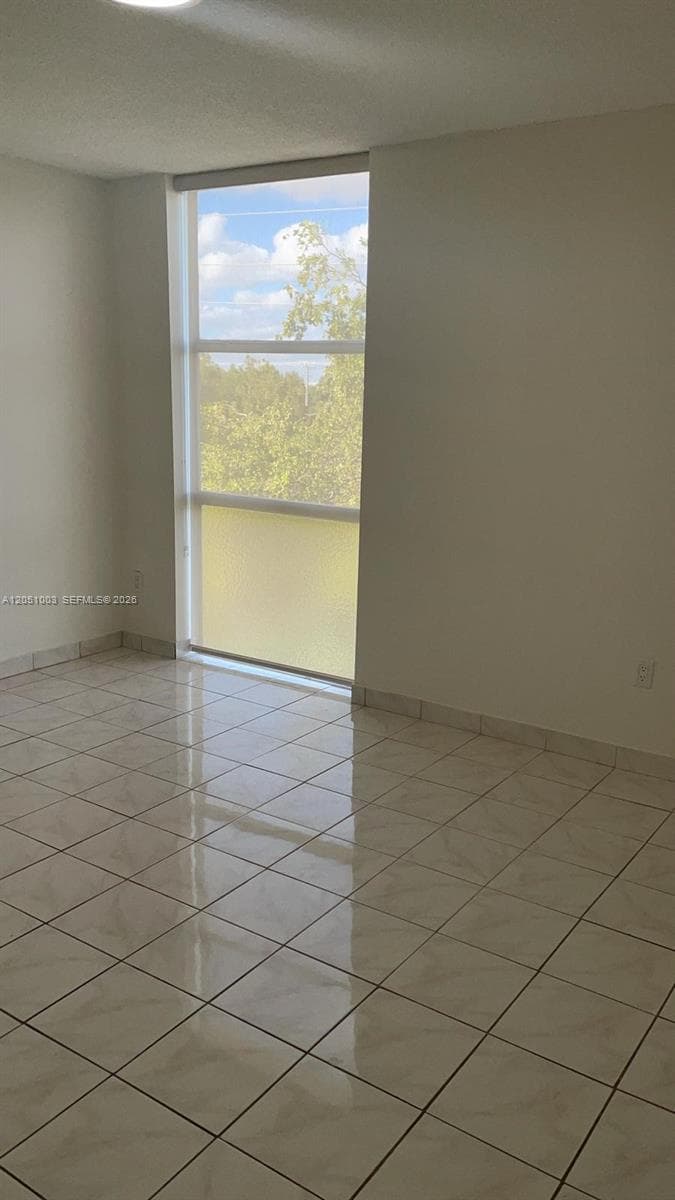 VECINO DEL MAR CONDO · #403 in North Miami - Photo 27