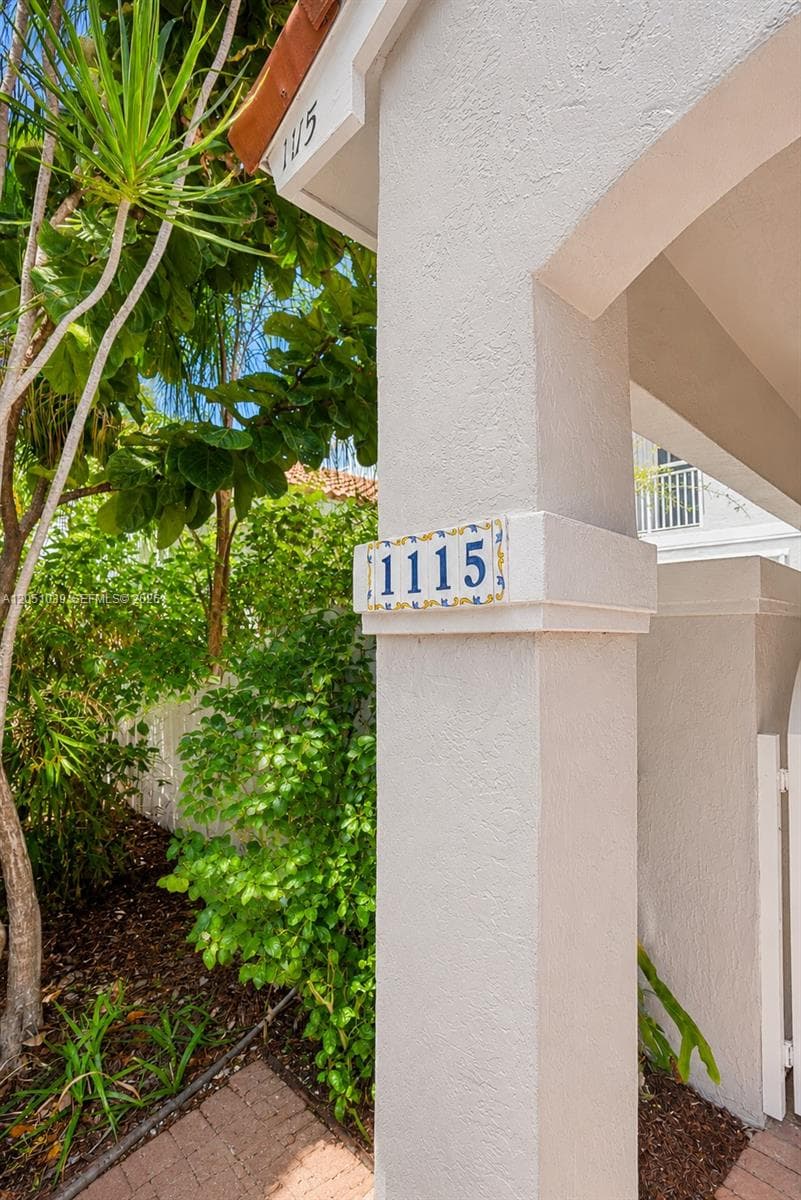 1115 Weeping Willow Way photo 1