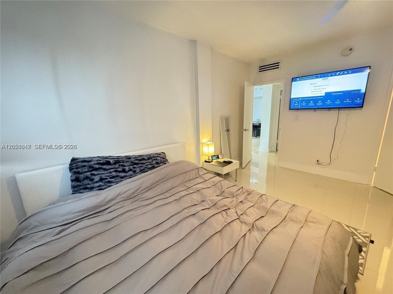 London Towers · #302S in Bay Harbor Islands - Photo 12