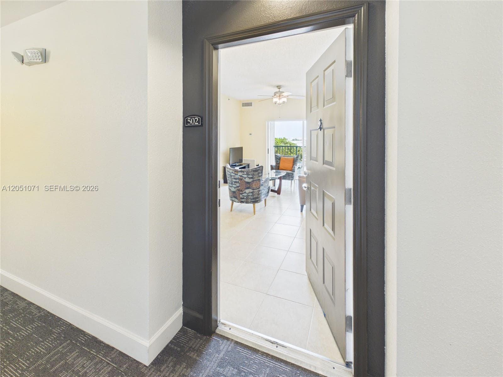 Entry 5th Floor
