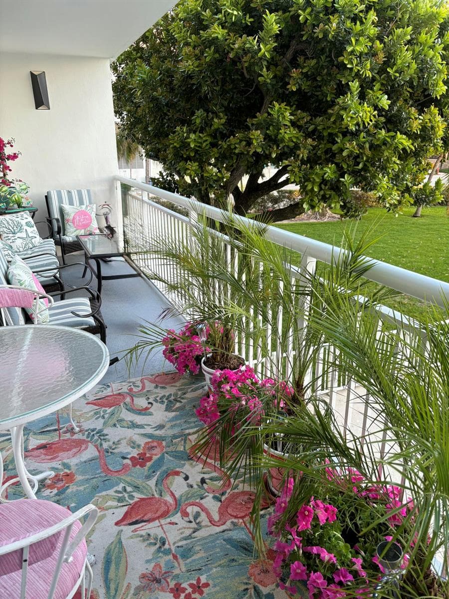 balcony