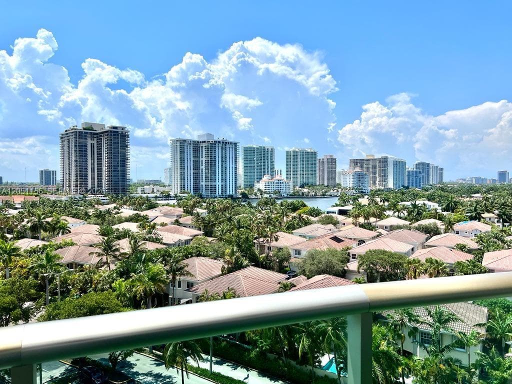 Ocean Reserve · #918 in Sunny Isles Beach - Photo 1