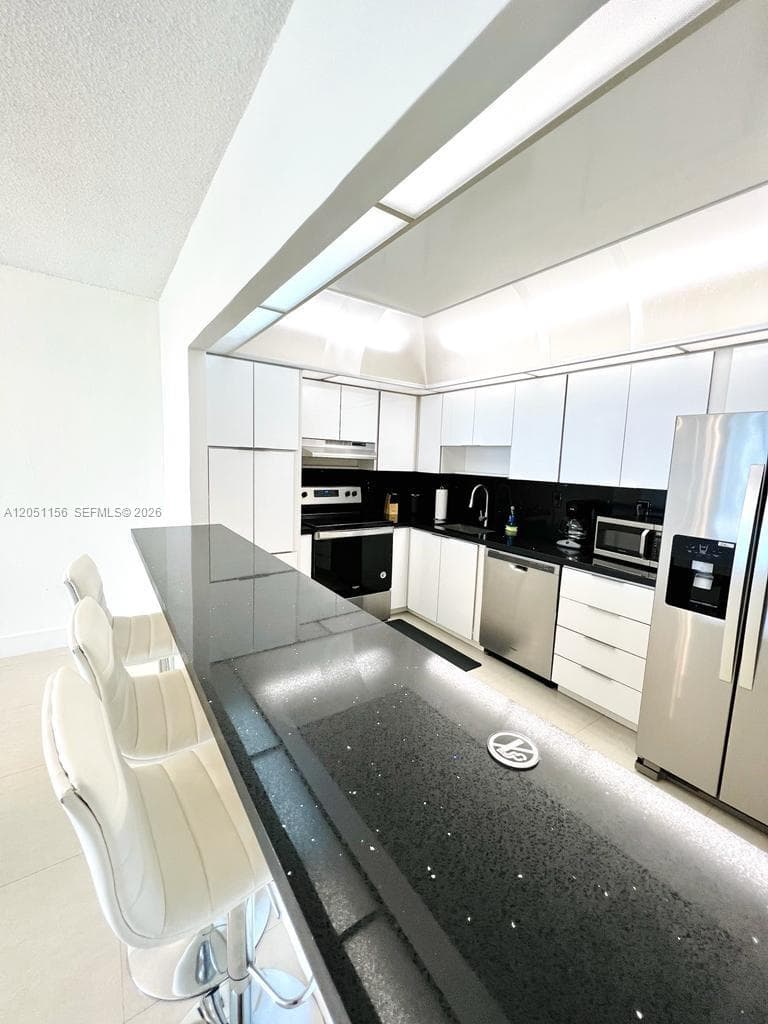 Ocean Reserve · #918 in Sunny Isles Beach - Photo 10