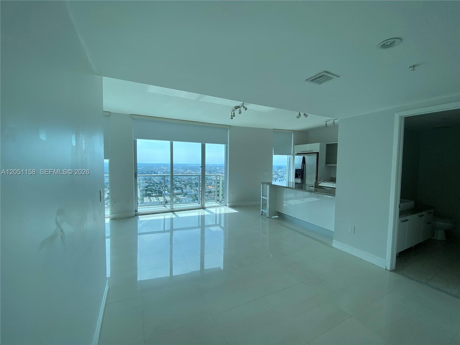 Latitude on the River · #4100 in Miami - Photo 2