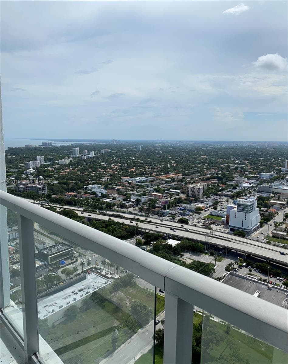 Latitude on the River · #4100 in Miami - Photo 10