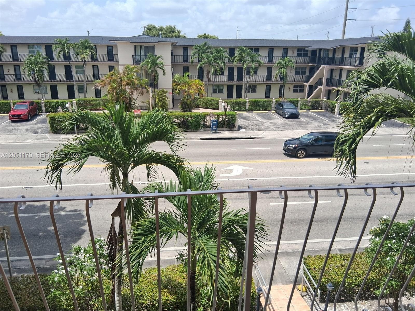FAIR LAWN · #305 in Miami - Photo 2