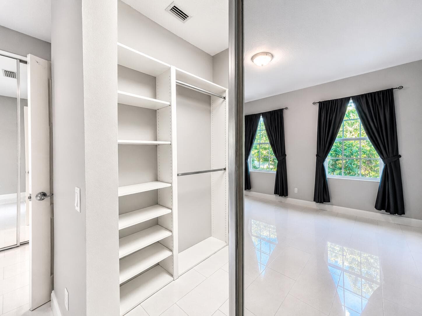 master closet BR