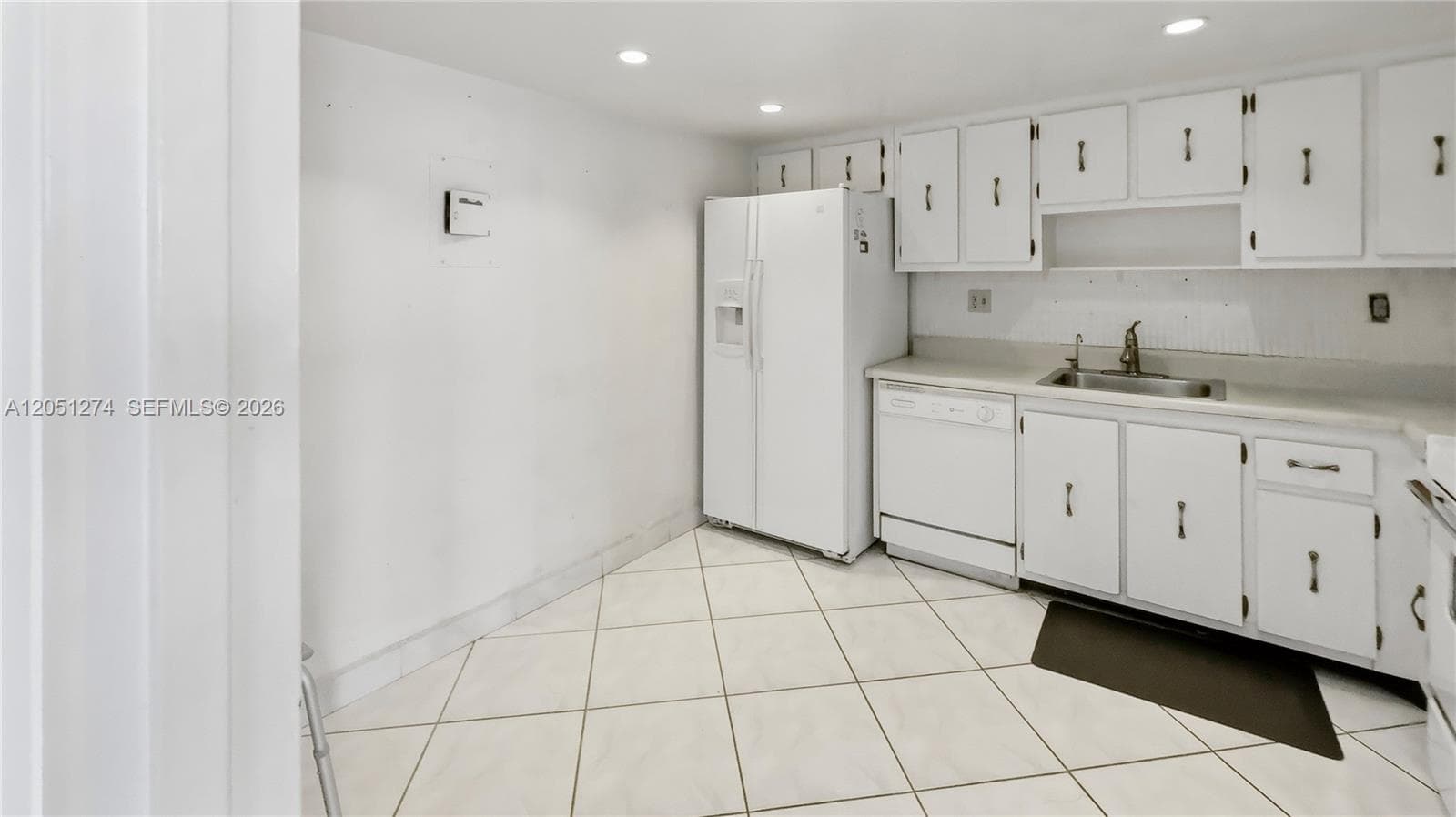 Eat-in Kitchen
