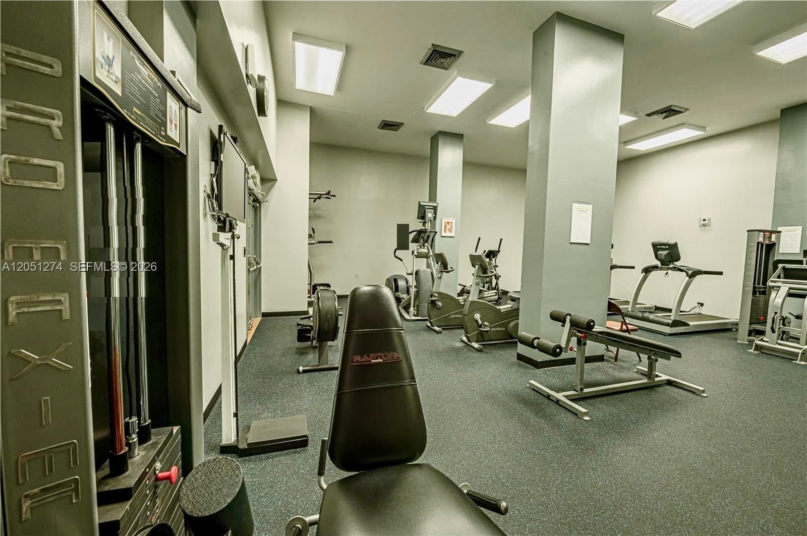 Winston Towers 500 · #1907 in Sunny Isles Beach - Photo 22