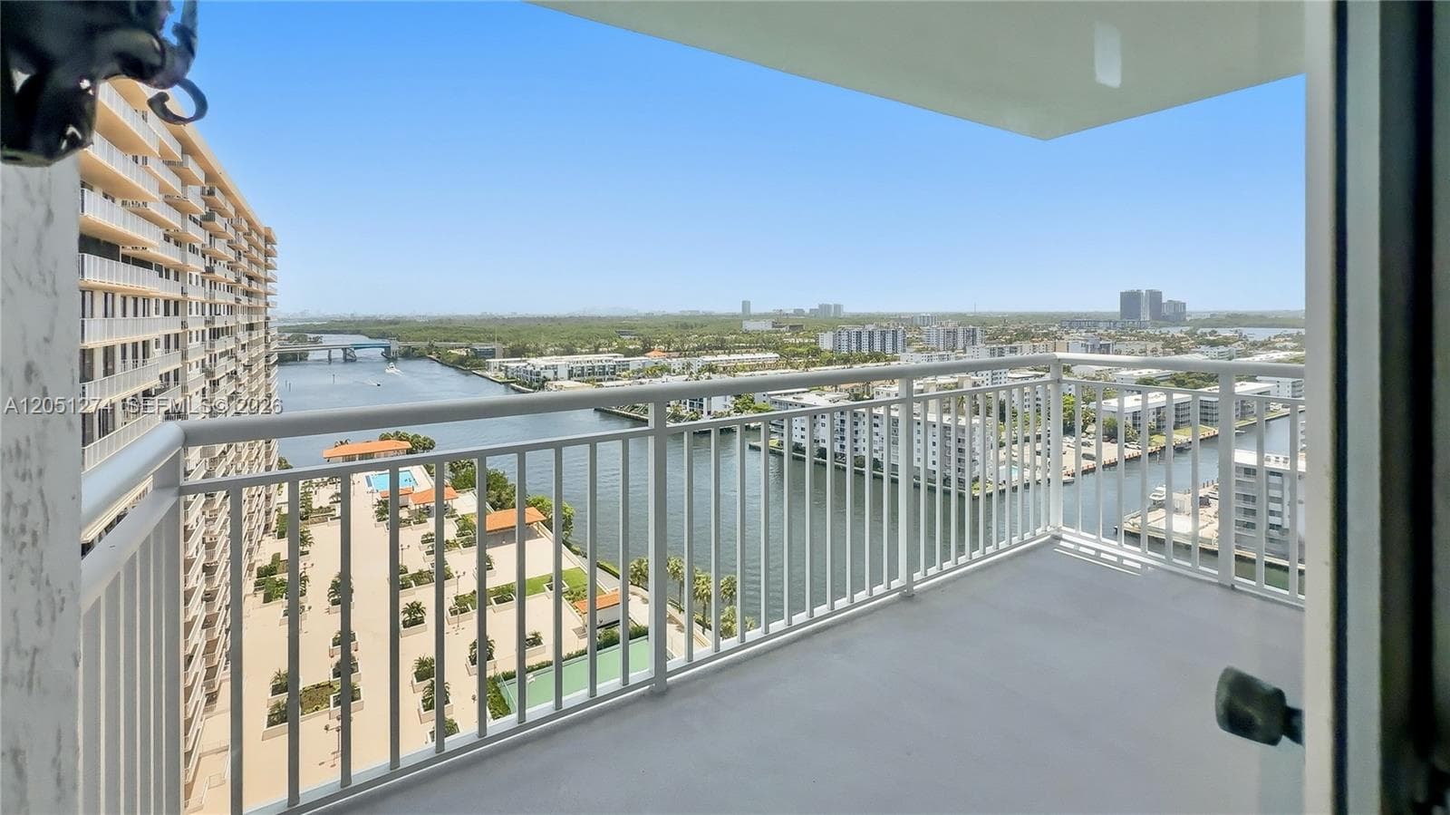 Winston Towers 500 · #1907 in Sunny Isles Beach - Photo 5
