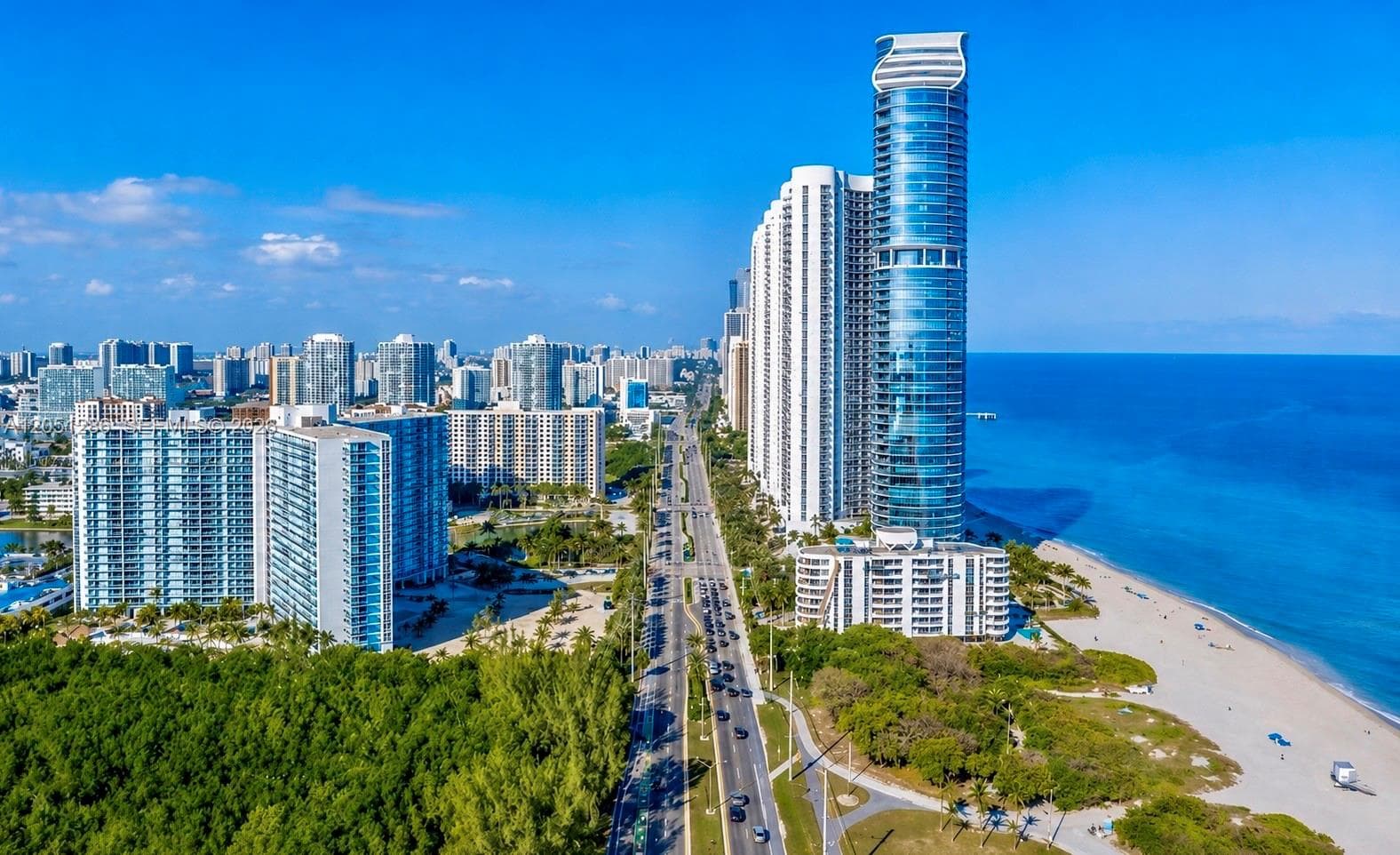 Arlen House East · #2014 in Sunny Isles Beach - Photo 1