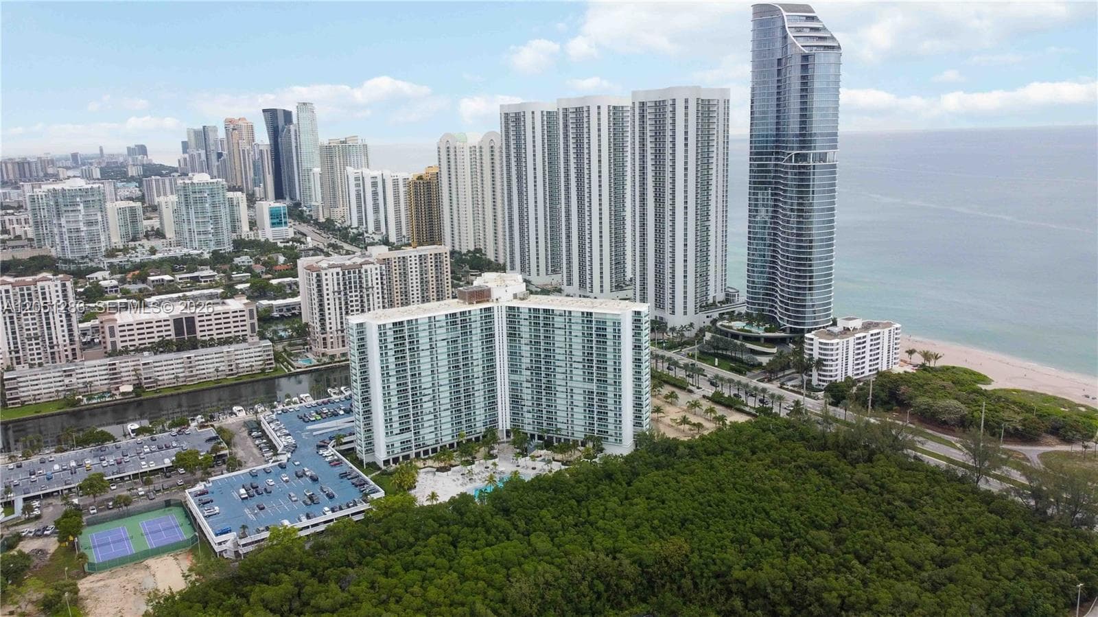 Arlen House East · #2014 in Sunny Isles Beach - Photo 50
