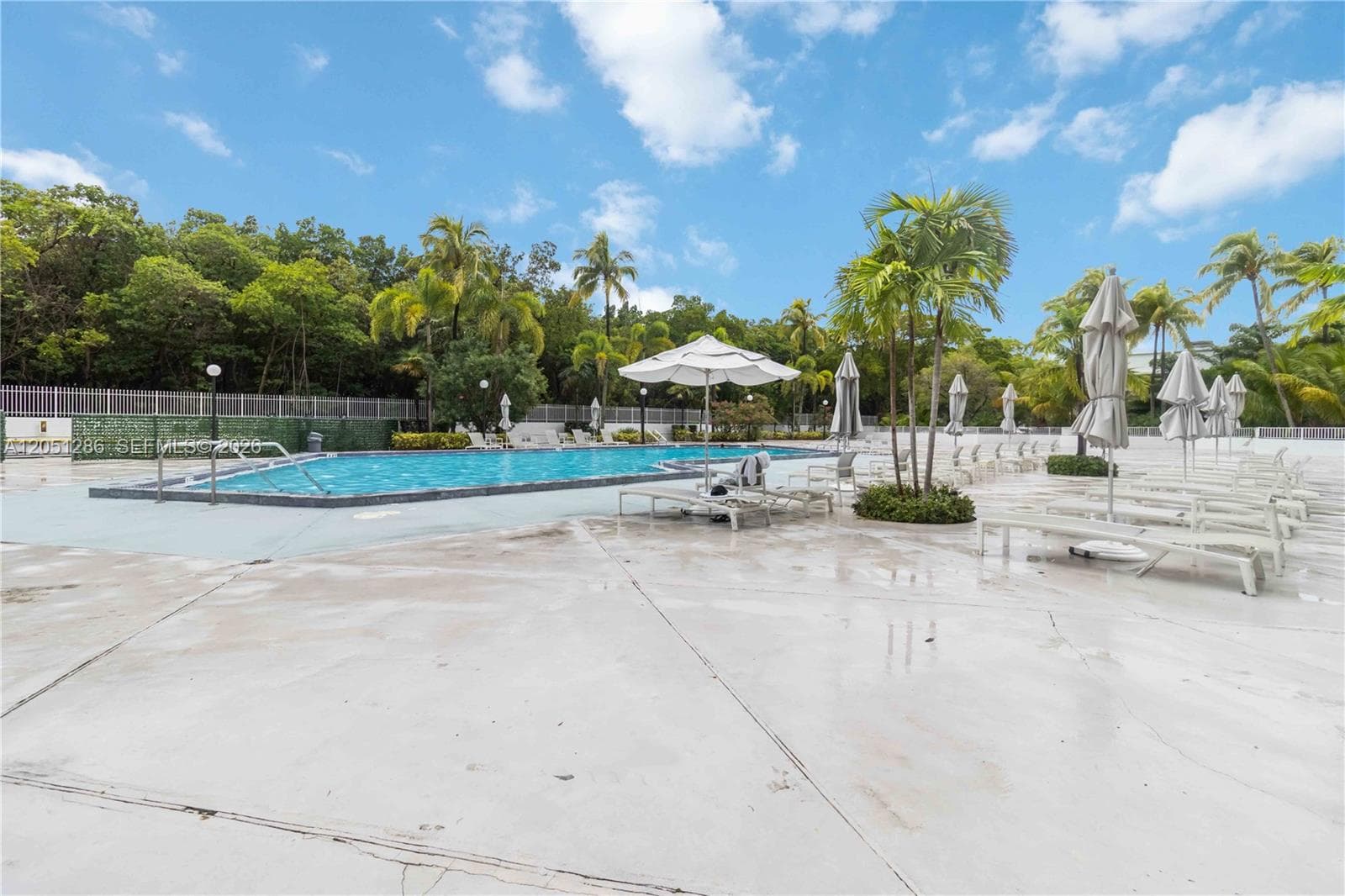 Arlen House East · #2014 in Sunny Isles Beach - Photo 25
