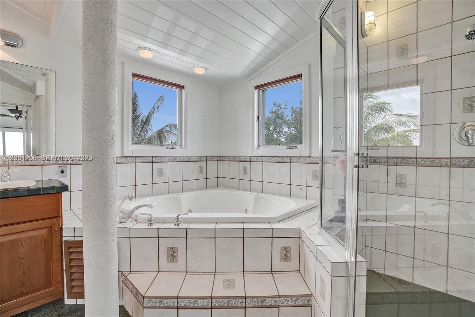 107 Valencia Dr photo 42