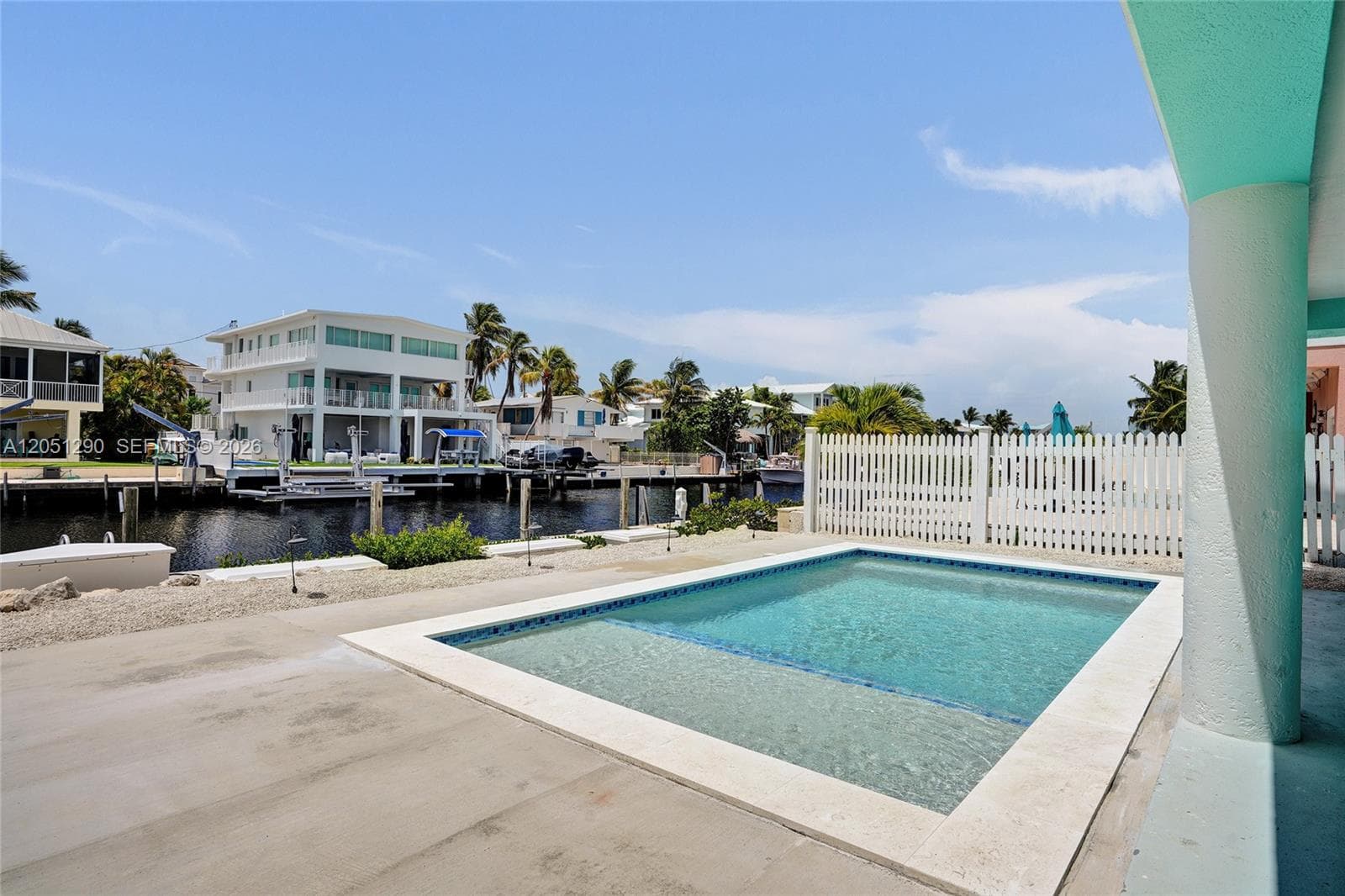 107 Valencia Dr photo 11