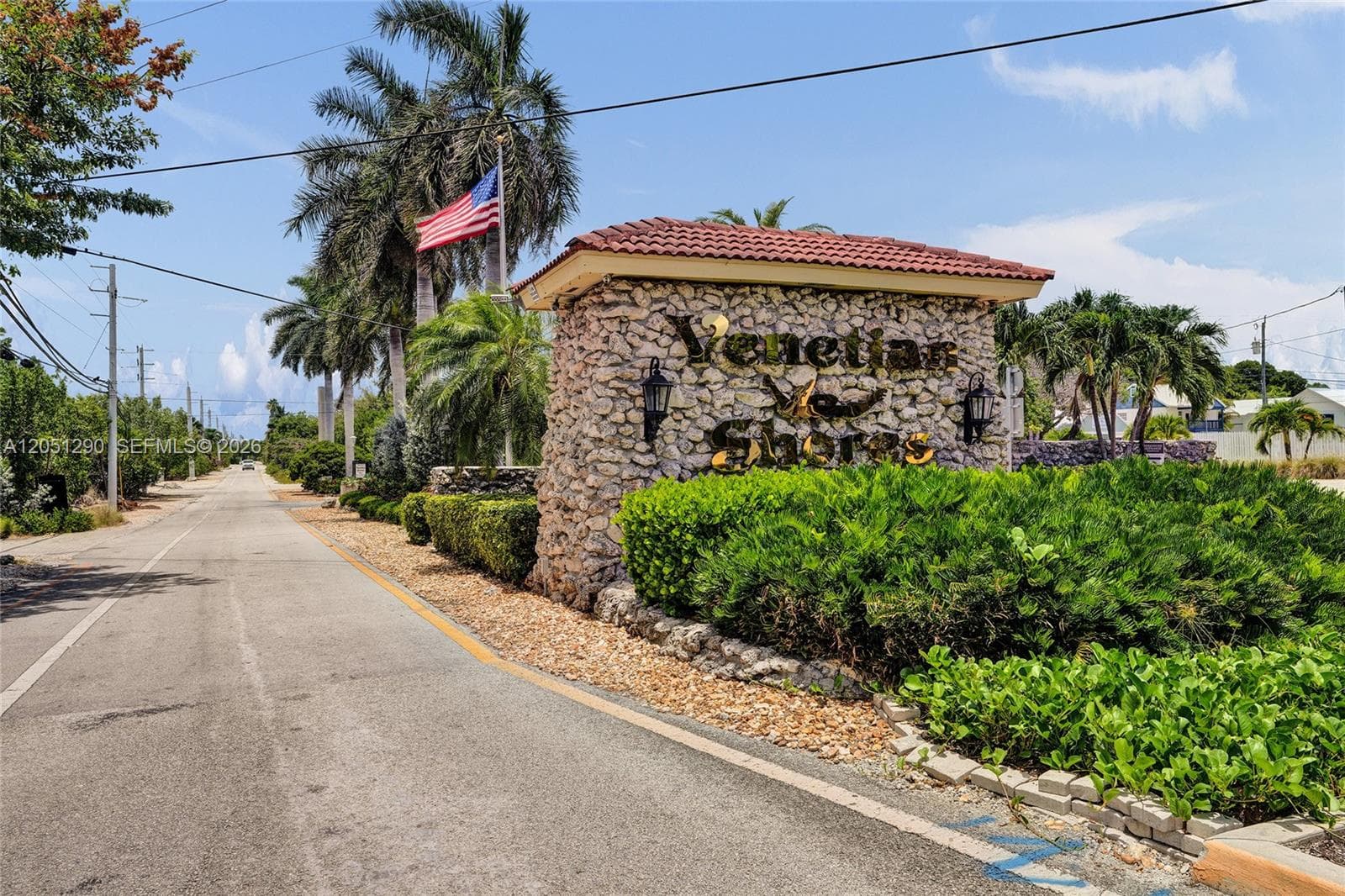 107 Valencia Dr photo 44