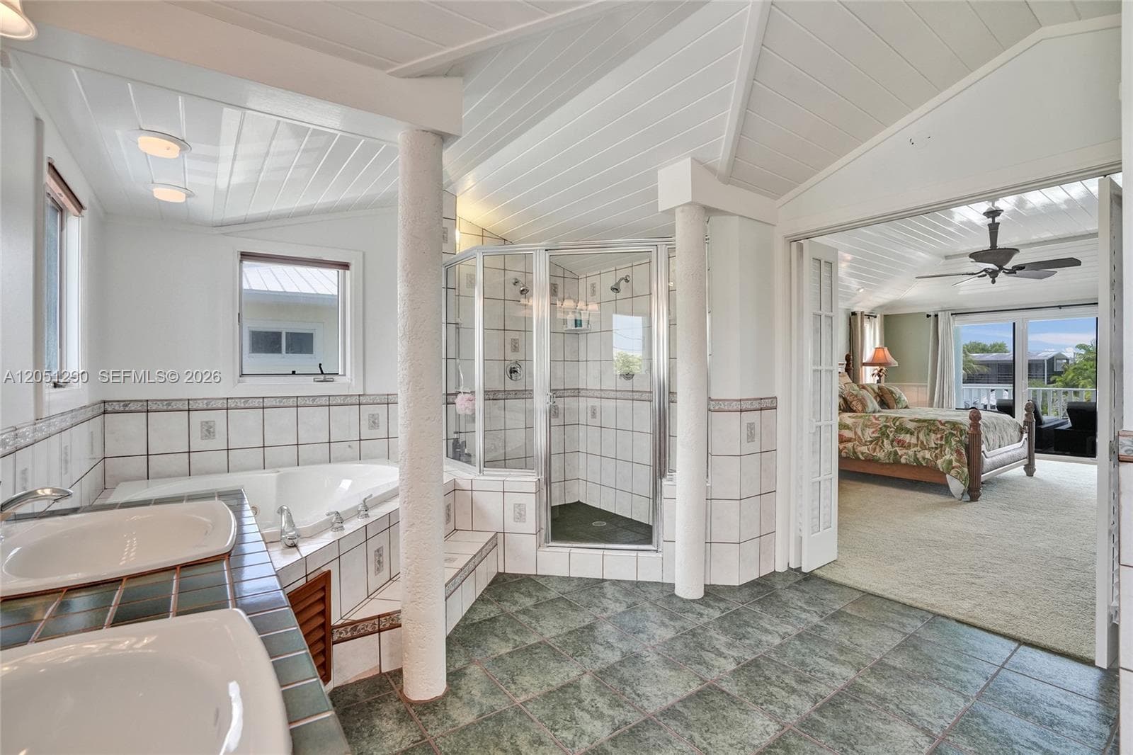 107 Valencia Dr photo 40