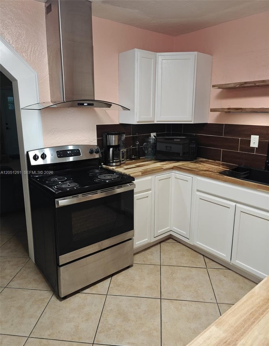 2418 Scott St photo 6