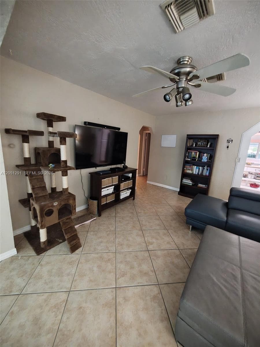 2418 Scott St photo 12