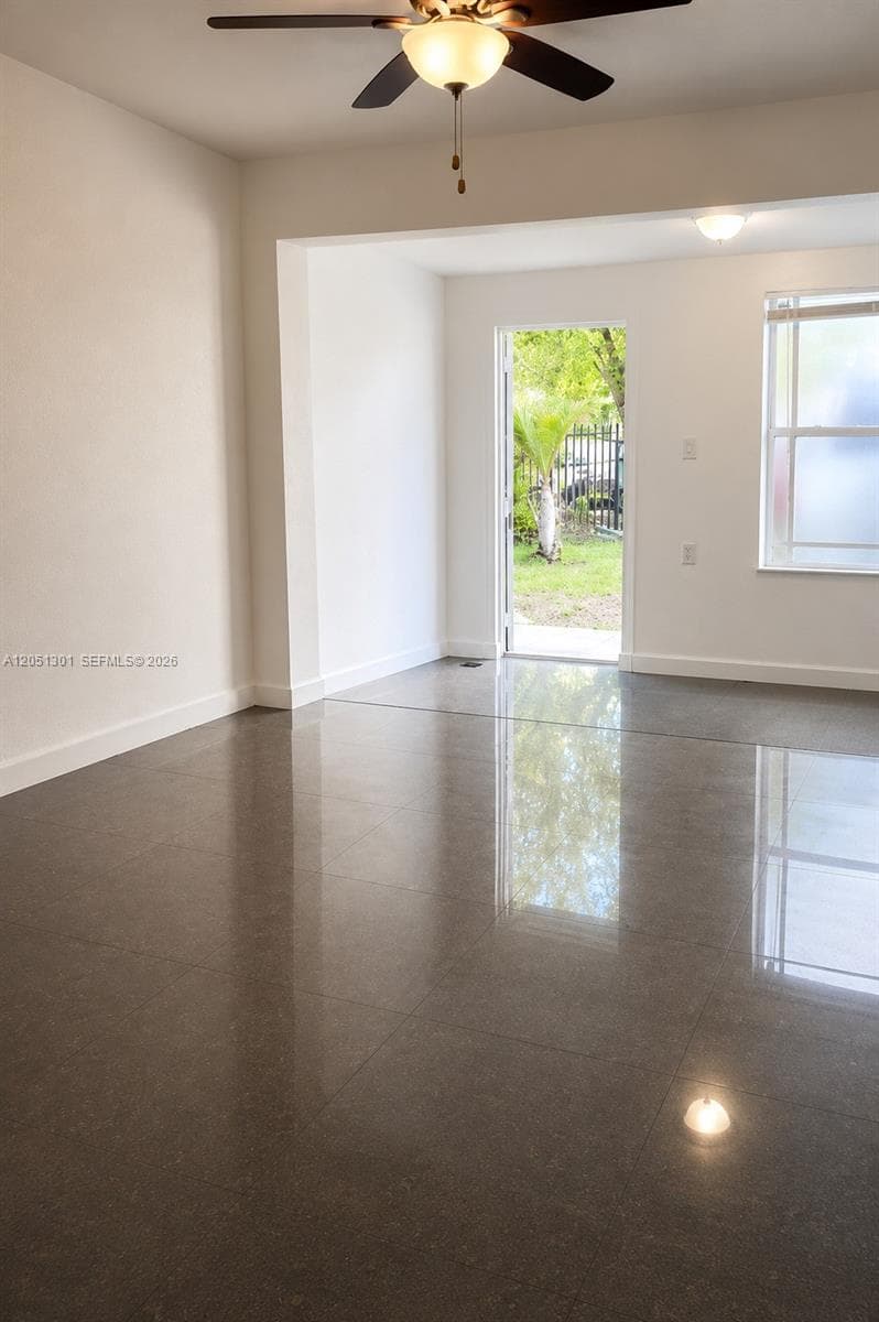2097 Rutland St photo 8