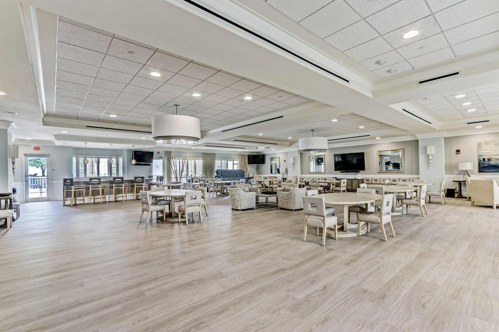 CLUBHOUSE