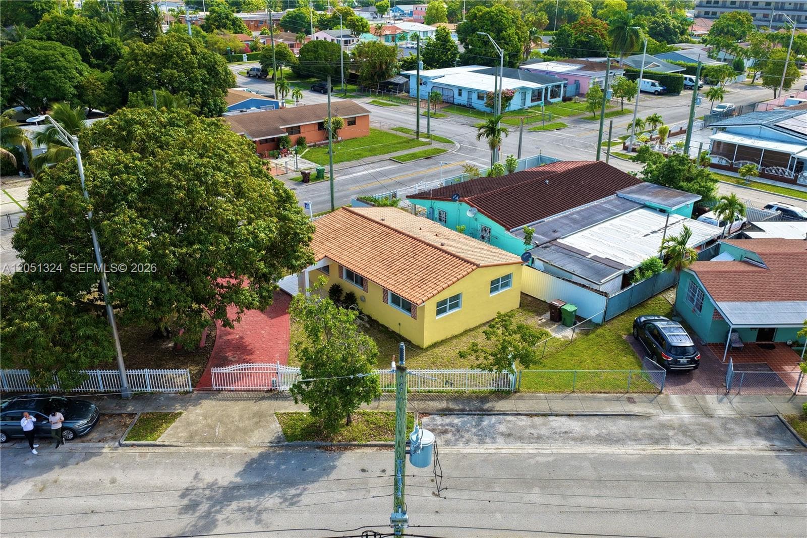 685 SE Park Dr photo 38