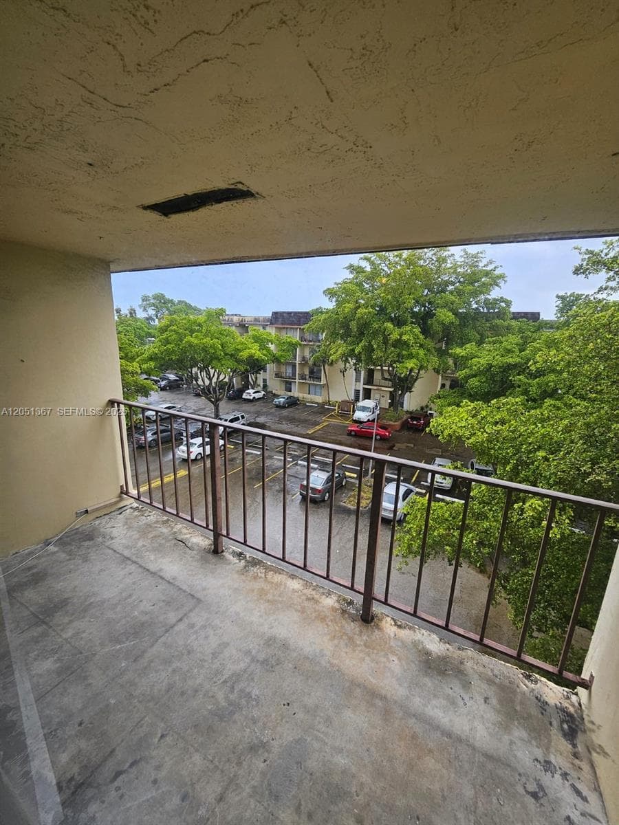CAPRI GARDENS CONDO · #A409 in North Miami - Photo 11