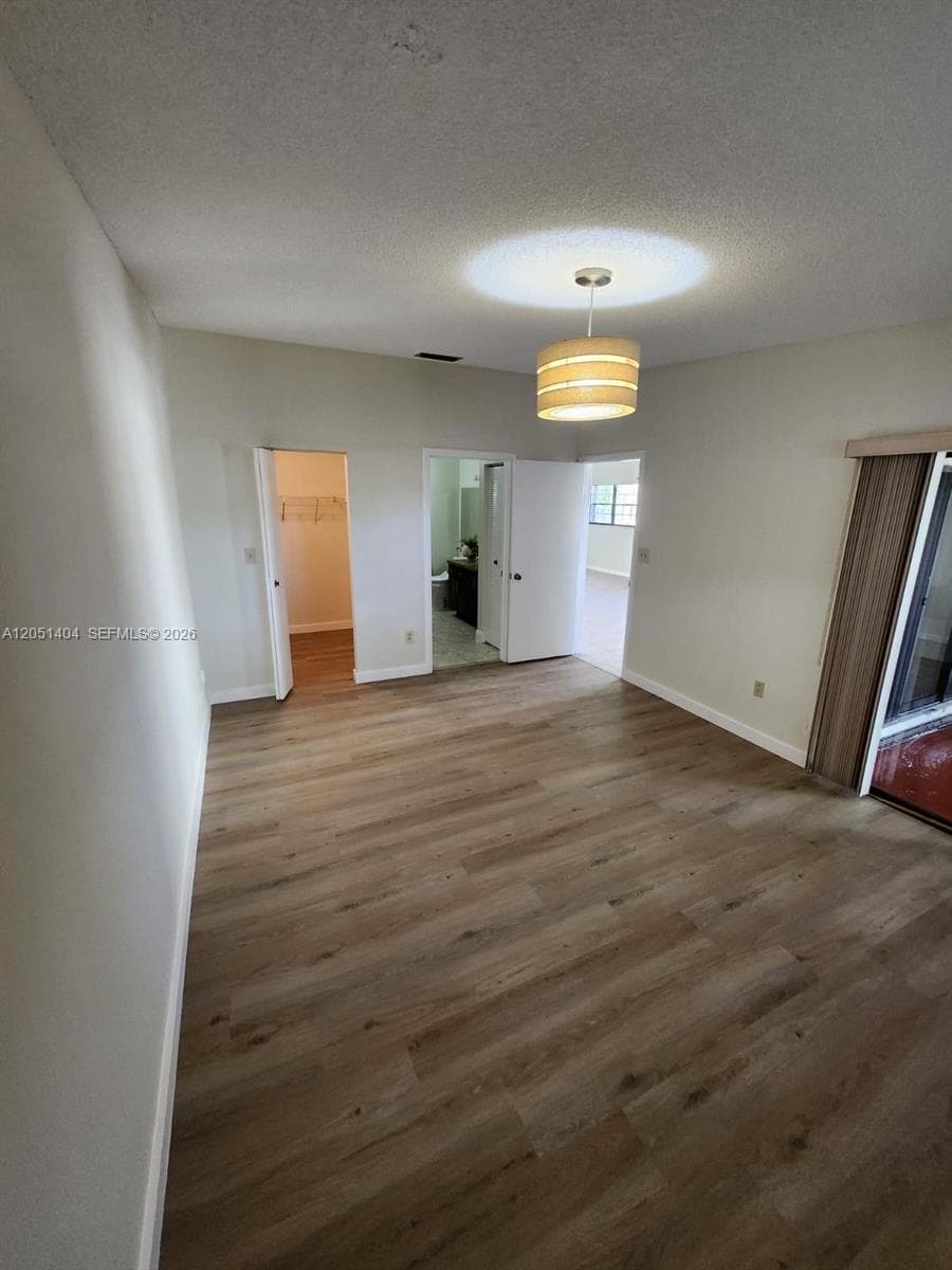 6524 NW 188th Ln photo 21