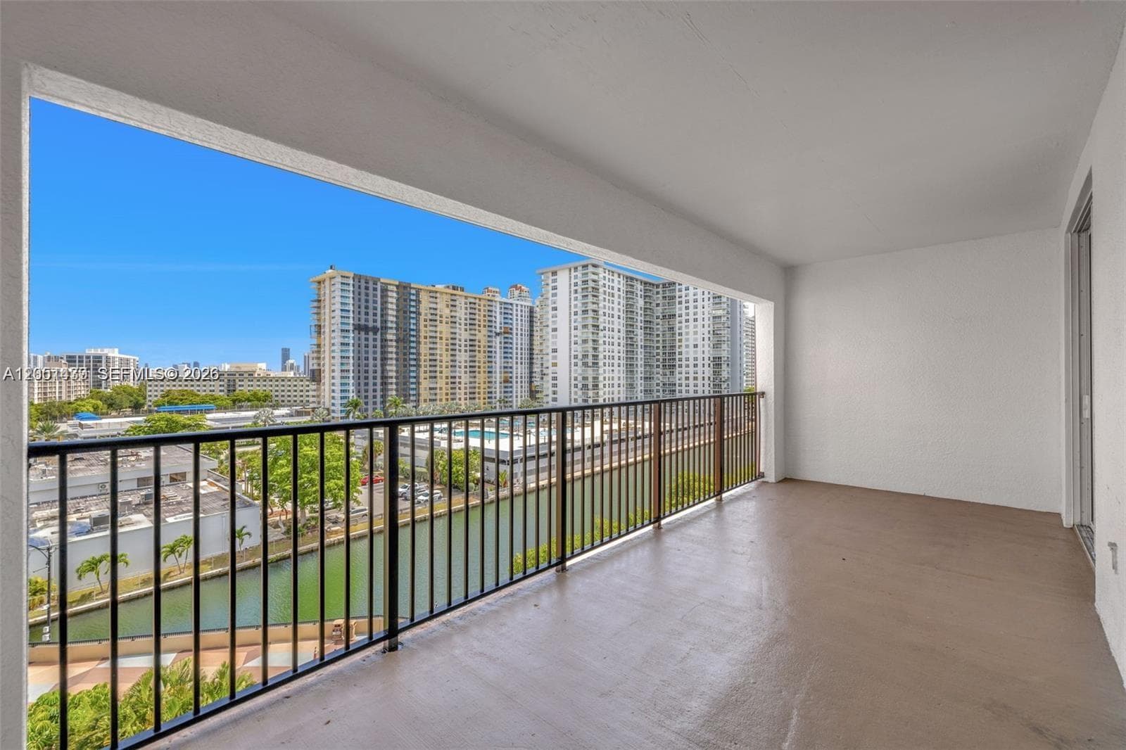 Porto Bellagio · #2814 in Sunny Isles Beach - Photo 3